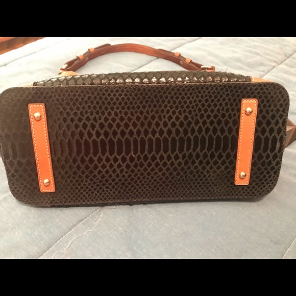 Dooney & Bourke hobo shoulder handbag - Picture 3 of 8